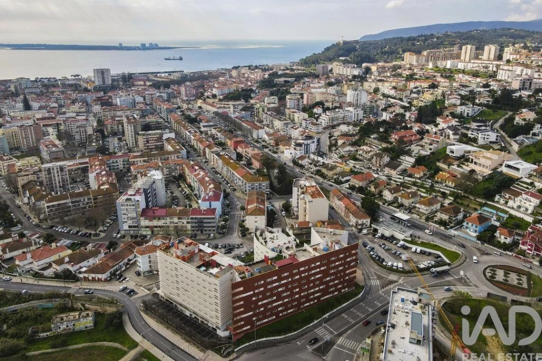 Apartamento T4 para Venda em União das Freguesias de Setúbal Foto 2