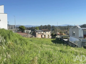 Terreno para Venda em Gamil e Midões