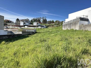 Terreno para Venda em Gamil e Midões
