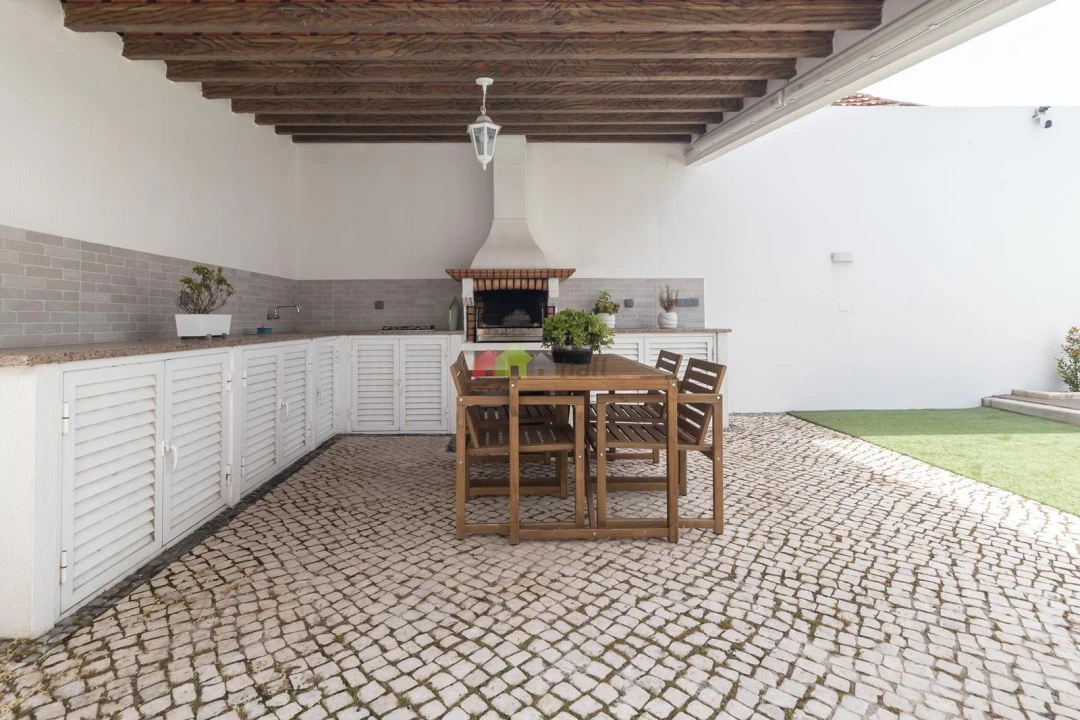 Moradia T3 para Venda em Gaio-Rosário e Sarilhos Pequenos Foto 54