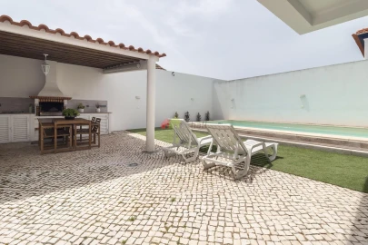 Moradia T3 para Venda em Gaio-Rosário e Sarilhos Pequenos