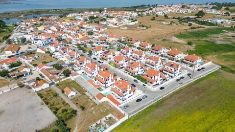Moradia T3 para Venda em Gaio-Rosário e Sarilhos Pequenos