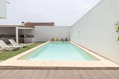 Moradia T3 para Venda em Gaio-Rosário e Sarilhos Pequenos