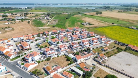 Moradia T3 para Venda em Gaio-Rosário e Sarilhos Pequenos