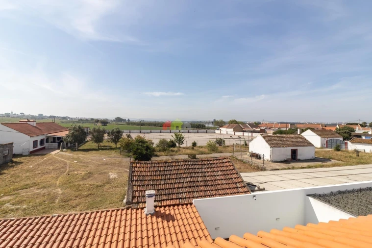 Moradia T3 para Venda em Gaio-Rosário e Sarilhos Pequenos Foto 33