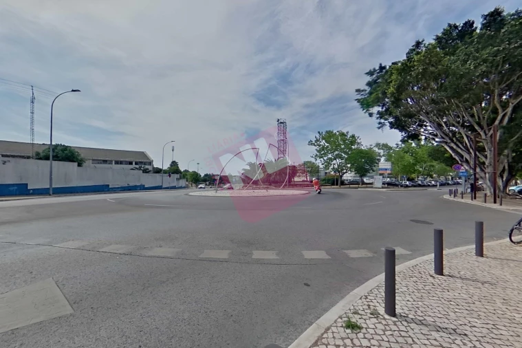 Apartamento T3 para Arrendamento em Oeiras e São Julião da Barra, Paço de Arcos e Caxias Foto 2