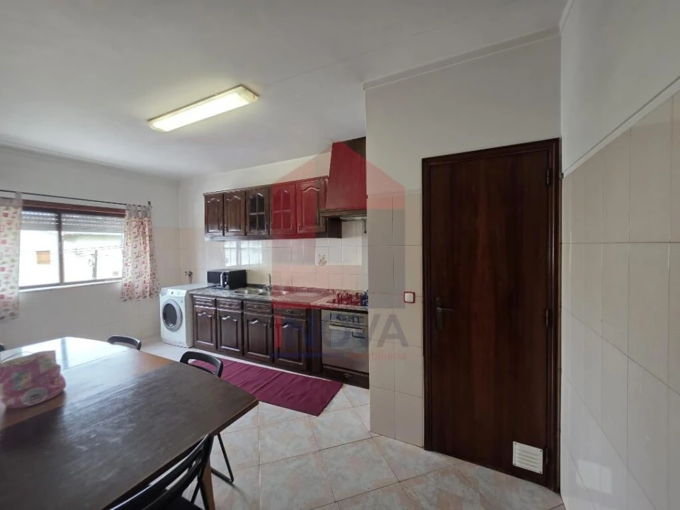 Apartamento T3 para Venda em Loureira Foto 8
