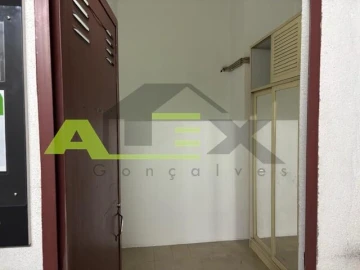 Apartamento T3 para Venda em São Domingos de Benfica