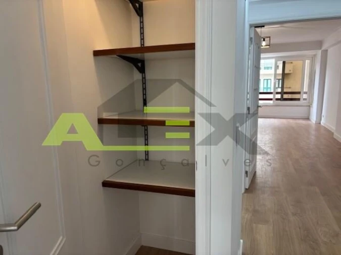 Apartamento T3 para Venda em São Domingos de Benfica Foto 14