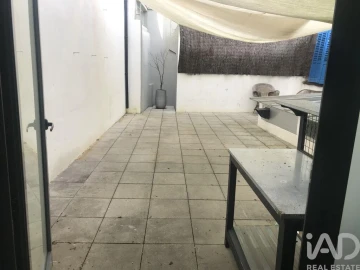 Loja para Arrendamento em Lordelo do Ouro e Massarelos
