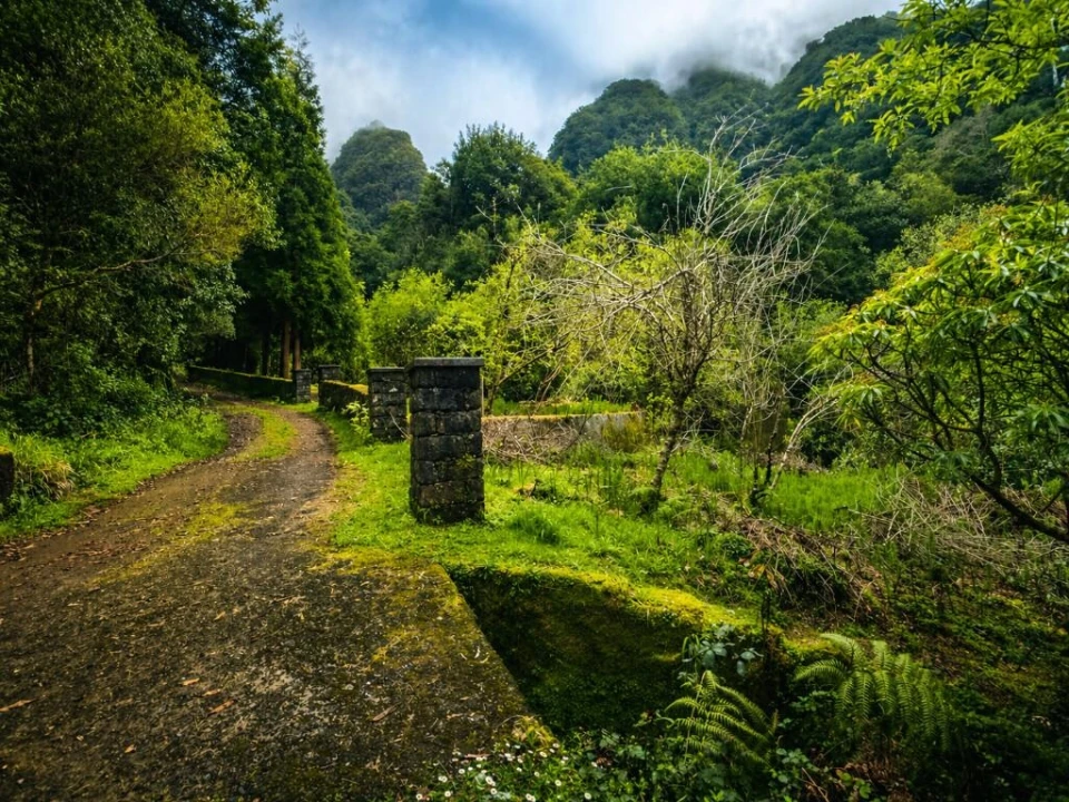 Terreno para Venda em Ponta Delgada Foto 1