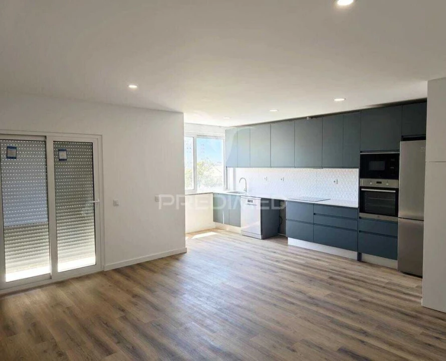 Apartamento T2 para Venda em Portimão Foto 1