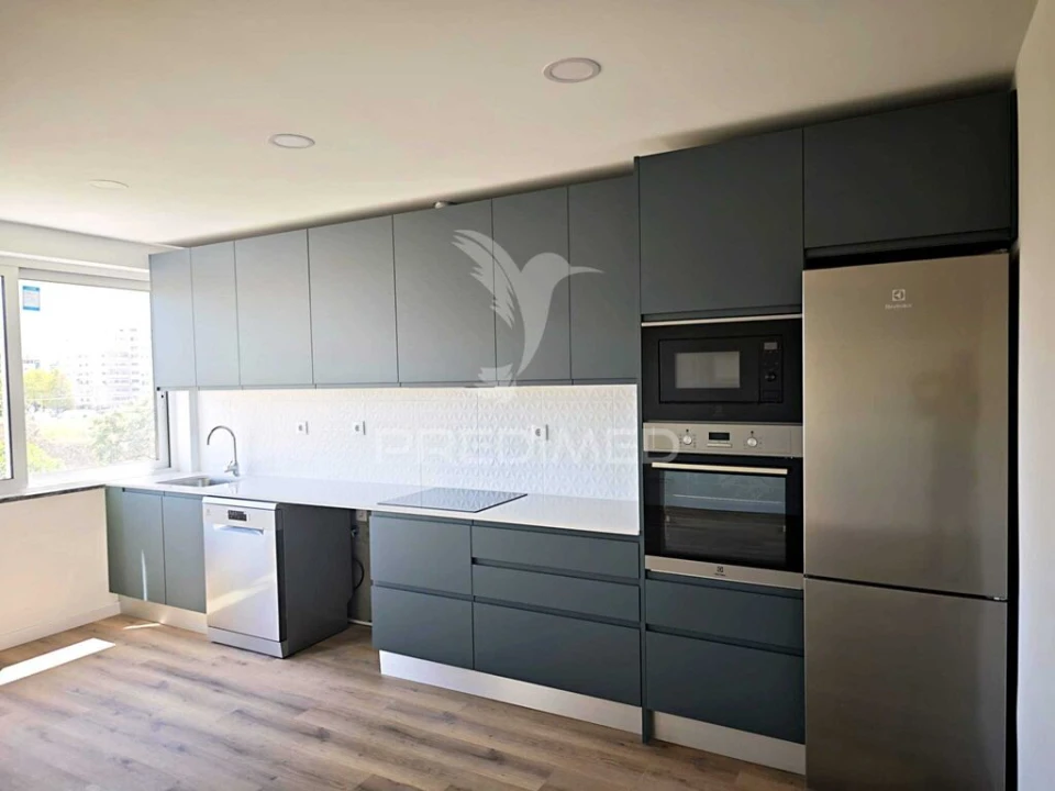 Apartamento T2 para Venda em Portimão Foto 3