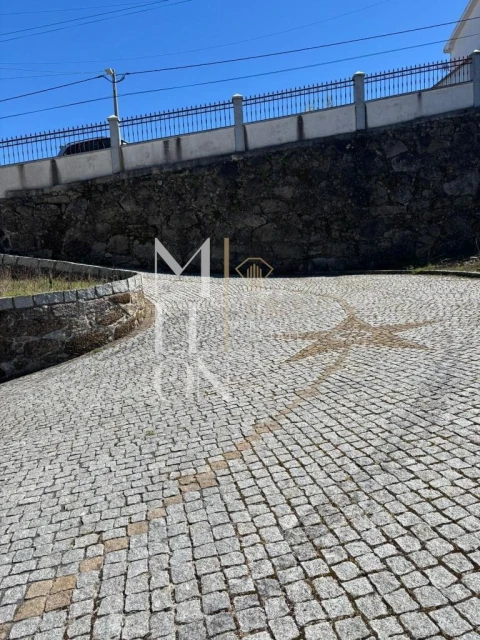 Prédio para Venda em Avelãs de Ambom e Rocamondo