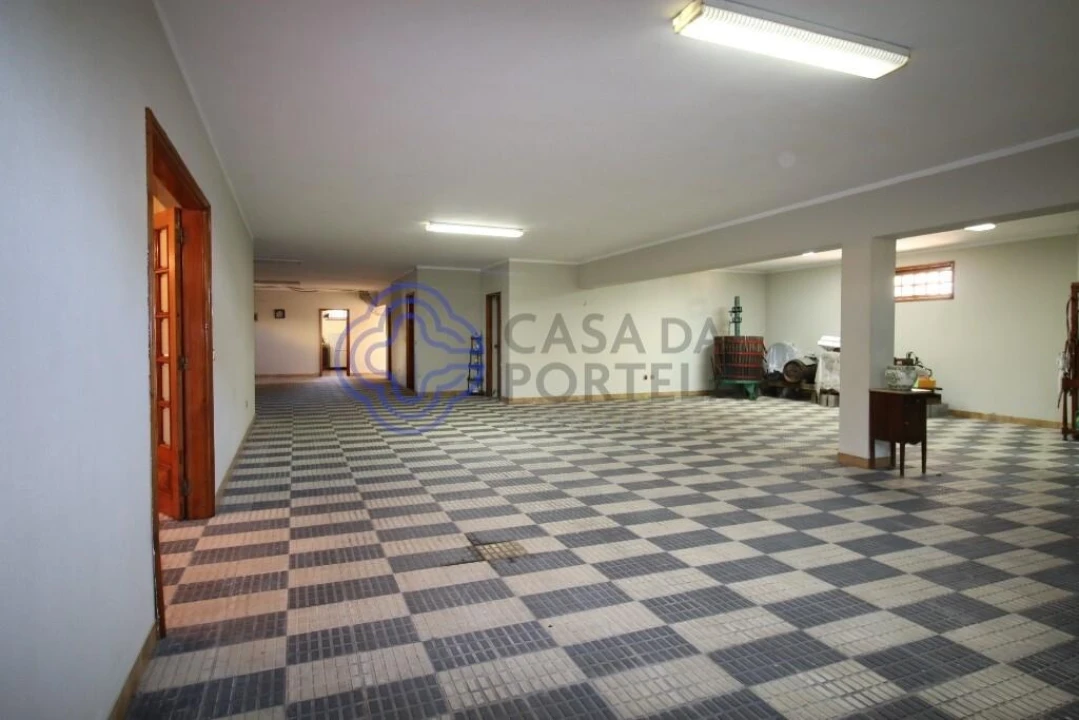 Quinta T4 para Venda em Lodares Foto 39