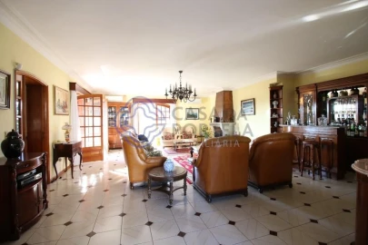 Quinta T4 para Venda em Lodares