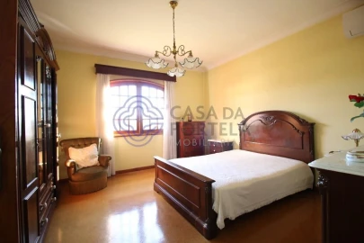 Quinta T4 para Venda em Lodares