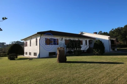 Quinta T4 para Venda em Lodares