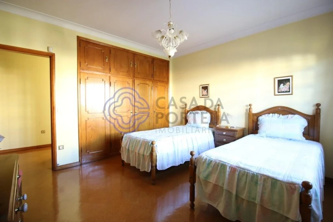 Quinta T4 para Venda em Lodares Foto 28
