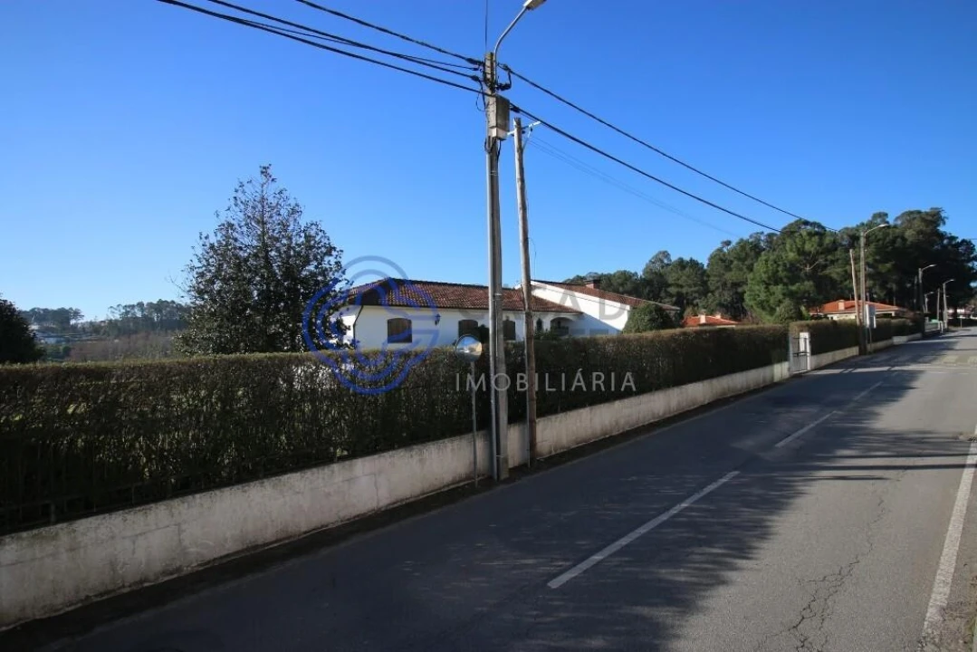 Quinta T4 para Venda em Lodares Foto 18