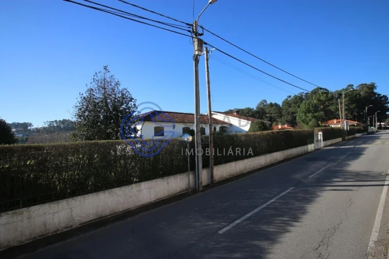 Quinta T4 para Venda em Lodares Foto 18