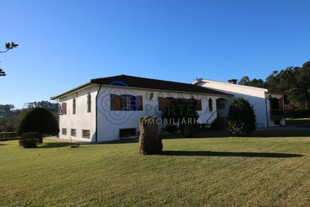 Quinta T4 para Venda em Lodares Foto 1