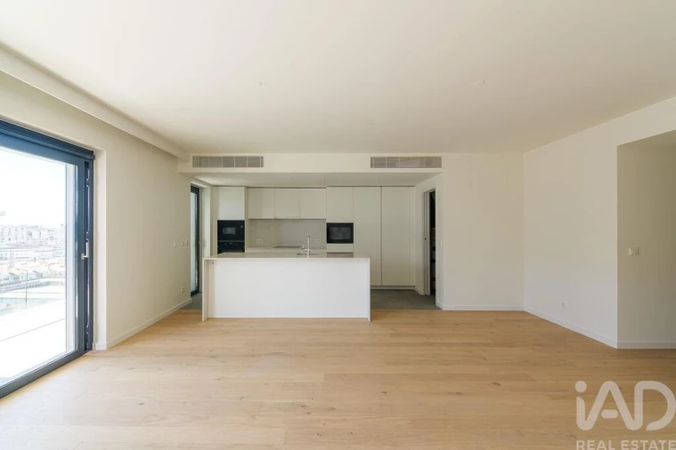 Apartamento T3 para Venda em Avenidas Novas Foto 3
