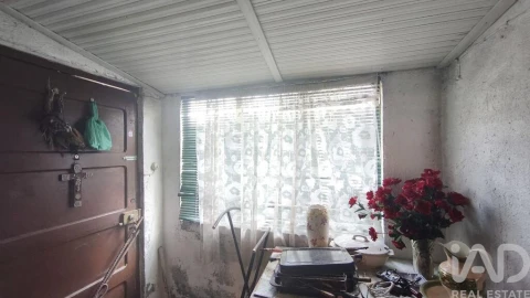Moradia T3 para Venda em Oliveira do Hospital e São Paio de Gramaços