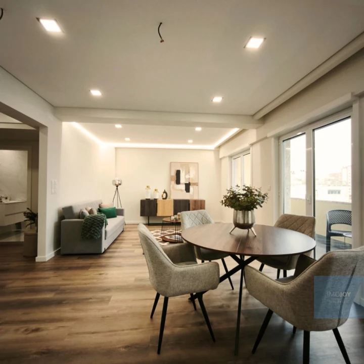 Apartamento T3 para Venda em Benfica Foto 1