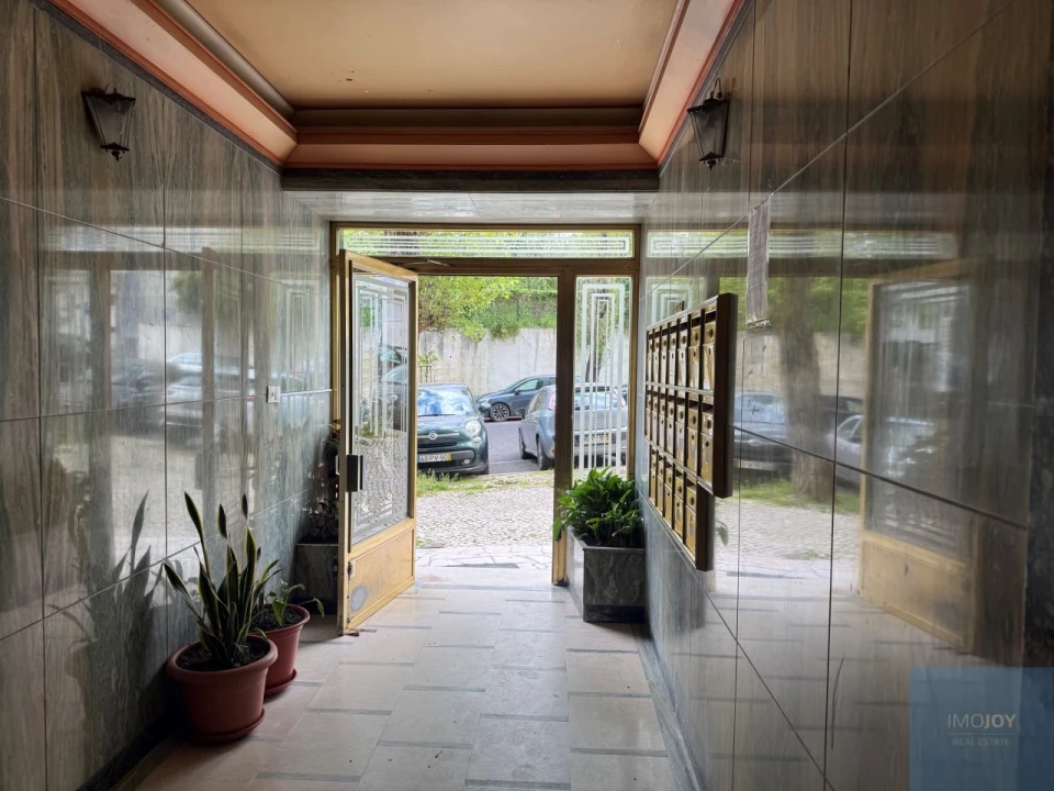 Apartamento T3 para Venda em Benfica Foto 23