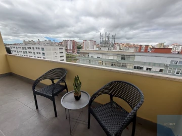 Apartamento T3 para Venda em Benfica