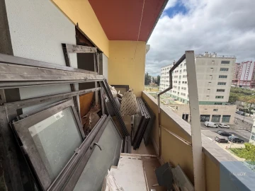 Apartamento T3 para Venda em Benfica