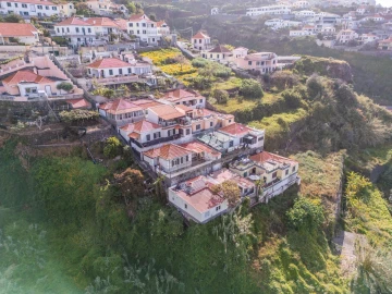 Moradia T2 para Venda em Funchal (Santa Maria Maior)