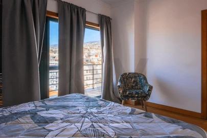 Apartamento T4 para Venda em Funchal (Se)