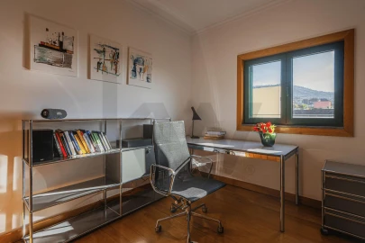 Apartamento T4 para Venda em Funchal (Se)