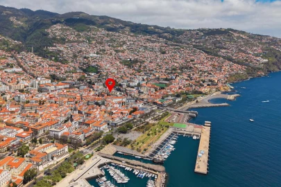 Apartamento T4 para Venda em Funchal (Se)