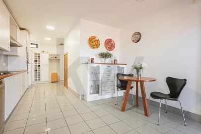 Apartamento T4 para Venda em Funchal (Se)