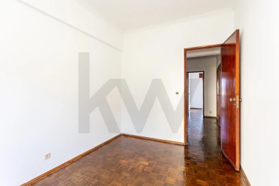 Apartamento T3 para Venda em Alfragide