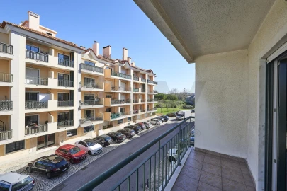 Apartamento T2 para Arrendamento em Carcavelos e Parede