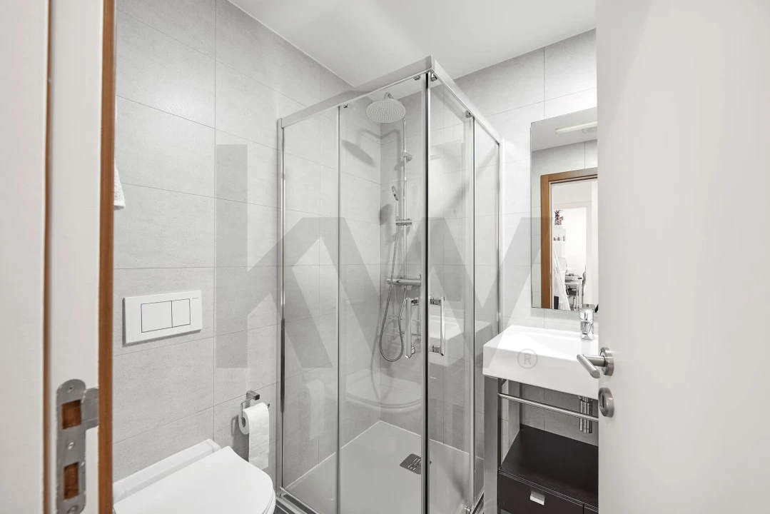 Apartamento T2 para Arrendamento em Carcavelos e Parede Foto 12
