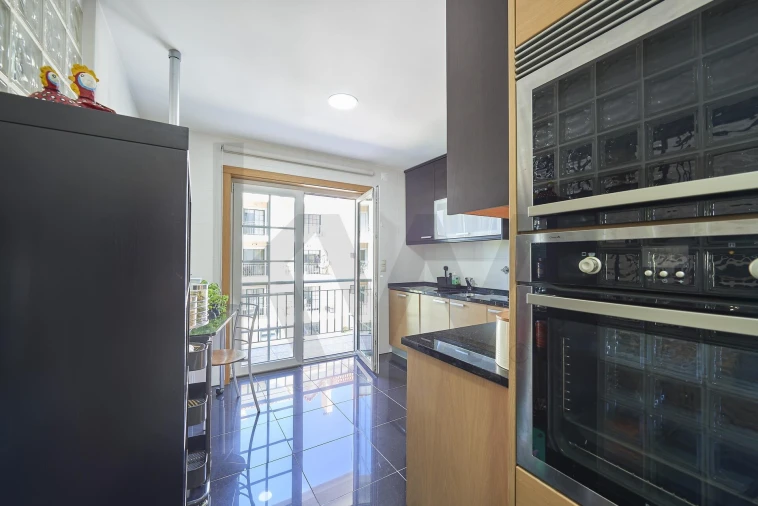 Apartamento T2 para Arrendamento em Carcavelos e Parede Foto 7