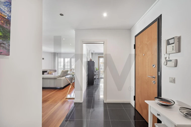 Apartamento T2 para Arrendamento em Carcavelos e Parede Foto 6