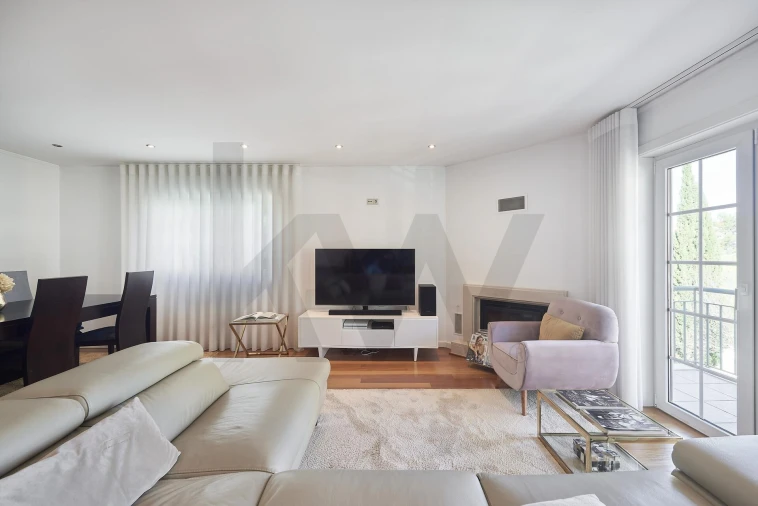 Apartamento T2 para Arrendamento em Carcavelos e Parede Foto 3