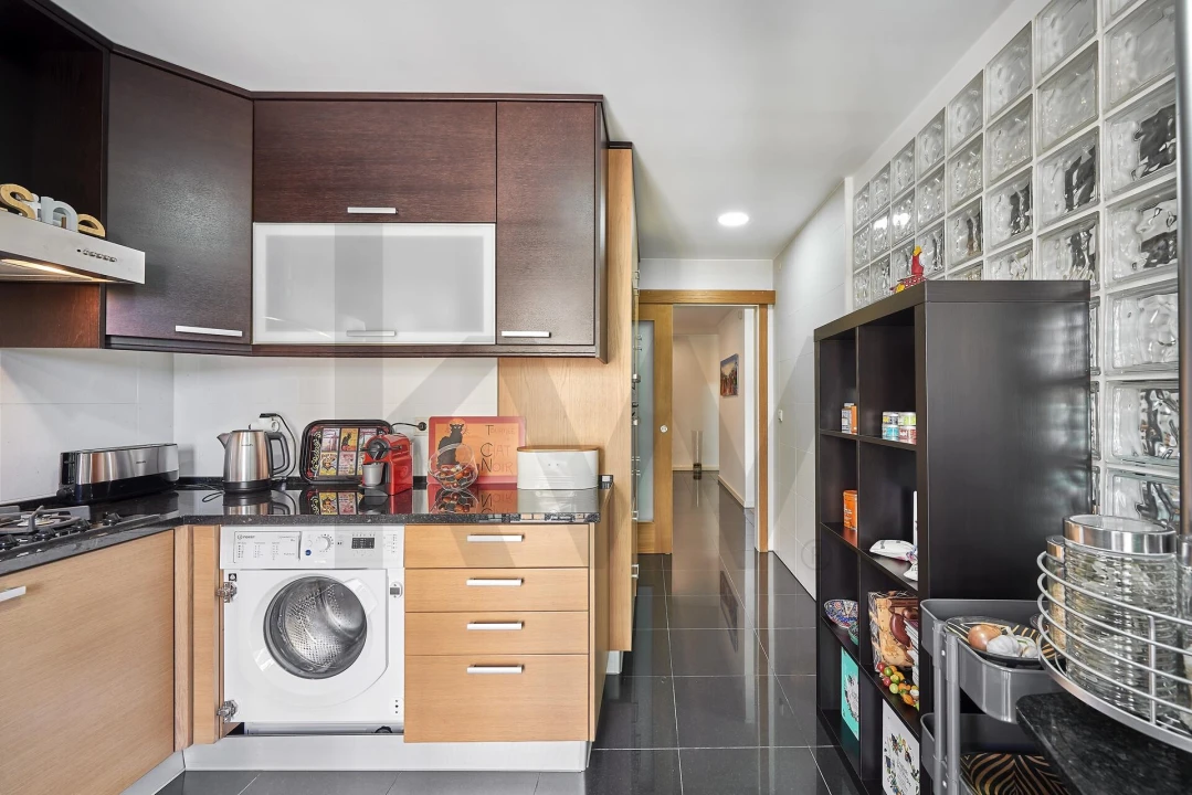 Apartamento T2 para Arrendamento em Carcavelos e Parede Foto 9