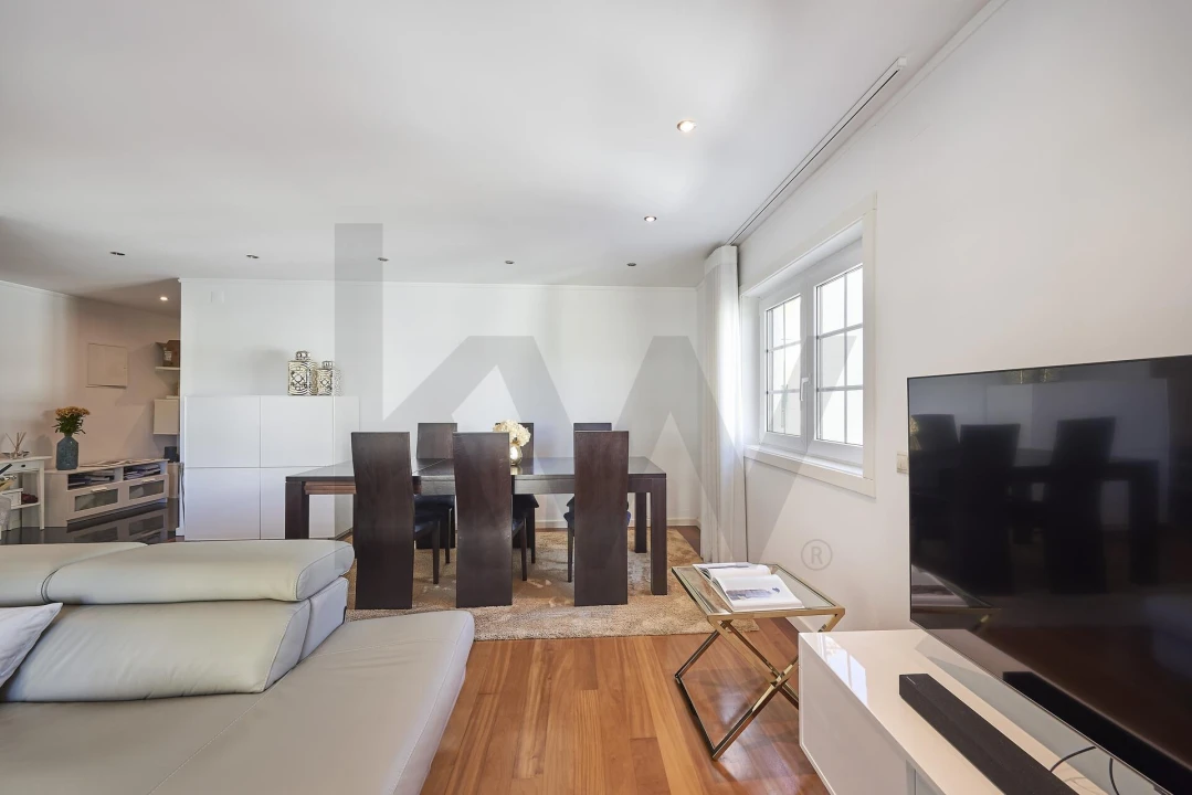 Apartamento T2 para Arrendamento em Carcavelos e Parede Foto 4