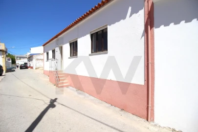 Moradia T5 para Venda em Alcantarilha e Pêra