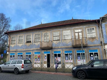 Moradia T6 para Arrendamento em Paredes