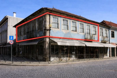 Moradia T6 para Arrendamento em Paredes