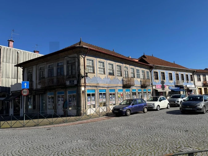 Moradia T6 para Arrendamento em Paredes