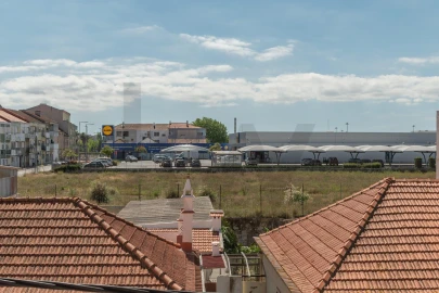 Apartamento T2 para Arrendamento em Barreiro e Lavradio